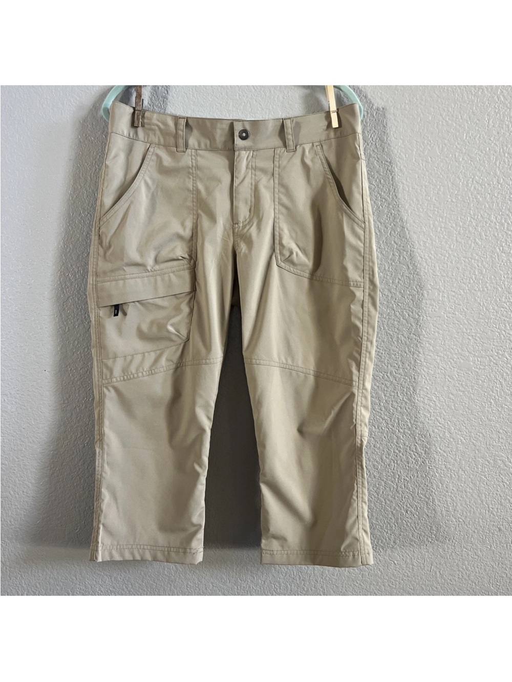 Columbia Women’s Omni Shield Capri Pants Size 10 21L Tan